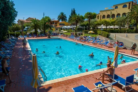 Camping Pian Dei Boschi foto 10