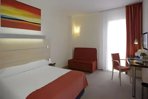 B&B HOTEL Girona 2 in Salt — foto 30