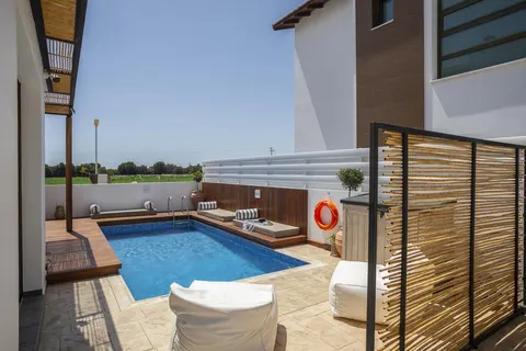 Chris Le Mare Luxury Villa in Paralimni — foto 19