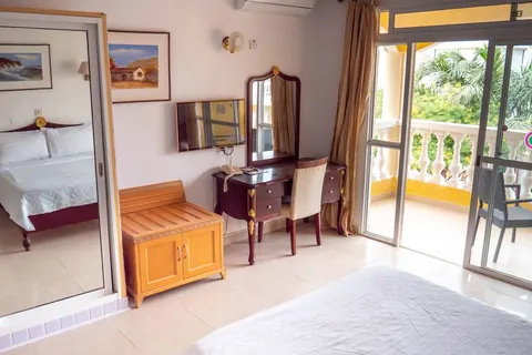 Cape Point Hotel in Serrekunda — foto 8