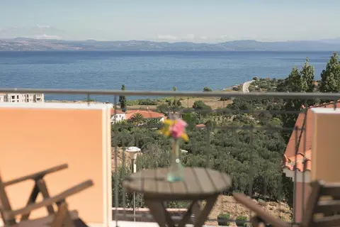 Sun Rise Resort Hotel in Μόλυβος — foto 9