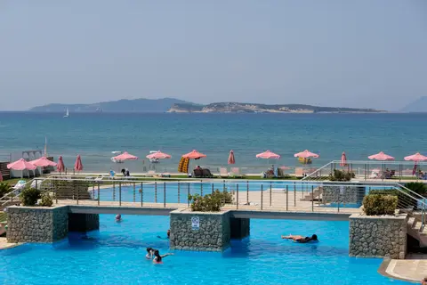 Hotel Athina in Άγιος Στέφανος — foto 3