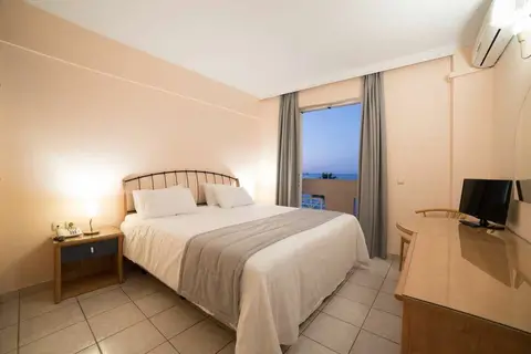 Xenos Kamara Beach in Zakynthos Municipal Unit, foto 26