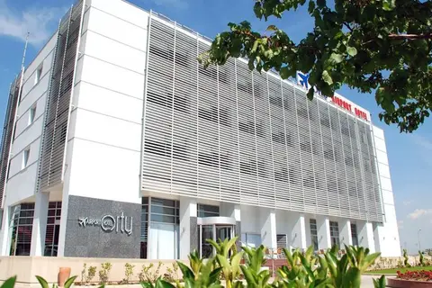 Orty Airport in Konak — foto 2