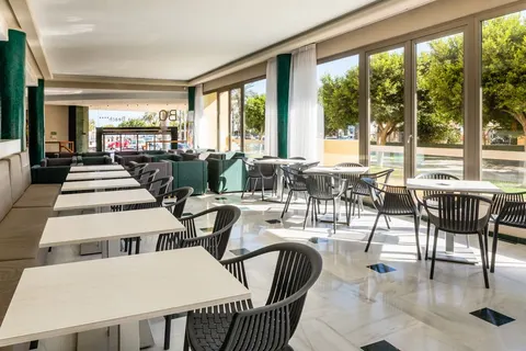 Fly & Go BQ Andalucia Beach in Málaga — foto 10