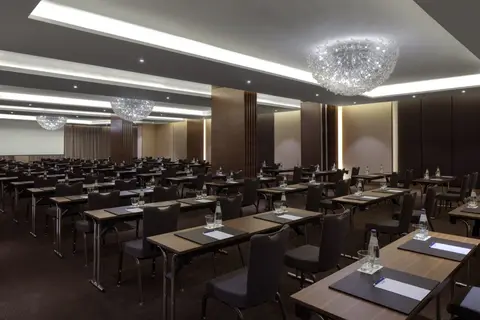Radisson Blu Hotel Dubai Waterfront in Business Bay — foto 9