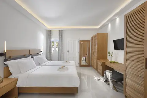 Petinos Hotel in Πλατύς Γιαλός — foto 29