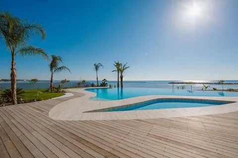 Lebay Beach Hotel in Ορόκλινη — foto 10