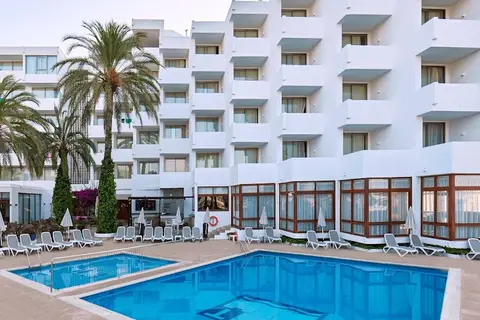 Tres Torres in Santa Eulària des Riu — foto 23