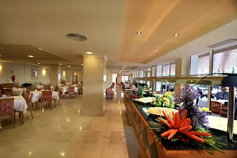 Protur Palmeras Playa Hotel in Sant Llorenç des Cardassar — foto 24