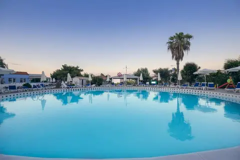 Albatros Hotel in Δημοτική Ενότητα Μελιτειέων — foto 12
