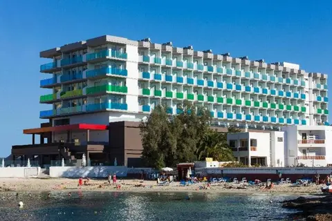Axel Beach Ibiza in Sant Josep de sa Talaia — foto 11