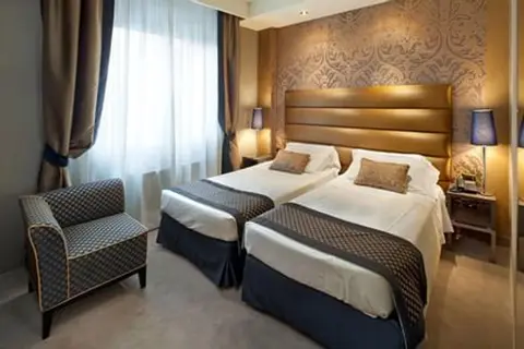 Hotel Mozart in Milaan — foto 12
