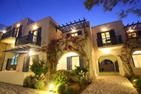 Paros Inn Hotel in Πίσω Λιβάδι — foto 12