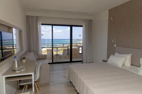 Venus Beach in Paphos — foto 10