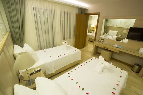 Sundia by Liberty Ölüdeniz in Fethiye — foto 26