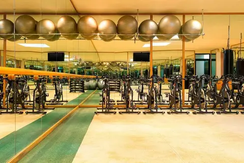 Le Meridien Mina Seyahi Beach Resort & Marina in دبي — foto 16