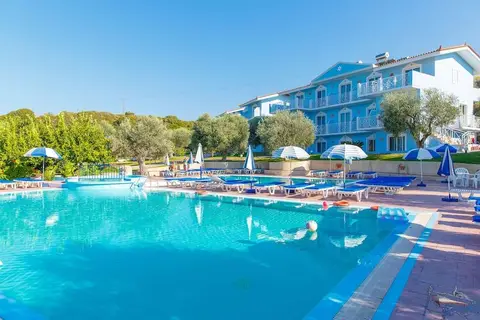 Filoxenia Hotel - Apartments in Θεολόγος