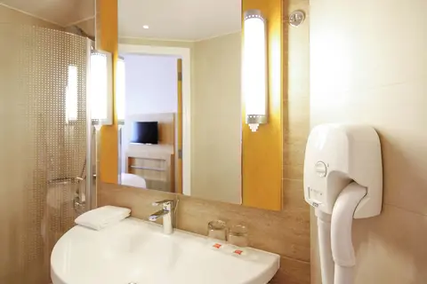 ibis One Central in Dubai — foto 23