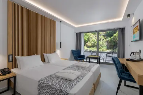 Oceanis Beach Hotel in Ιξιά — foto 2