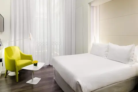 H10 Urquinaona Plaza in Barcelona — foto 2