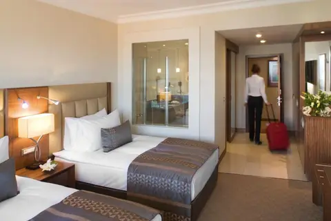 Mövenpick Hotel Izmir in Konak — foto 30