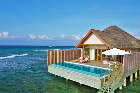 Emerald Faarufushi Resort & Spa in Rah Gili Maldives — foto 11