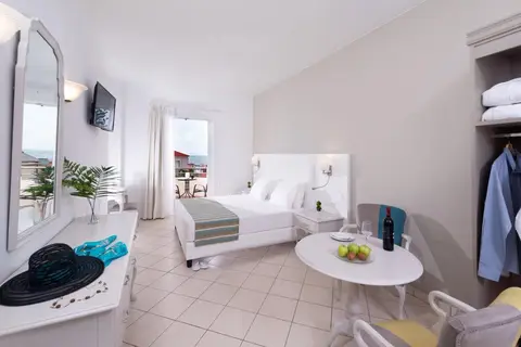 Dore Hotel in Agia Marina — foto 7