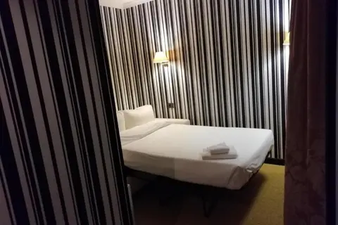 Hotel Clarin in Oviedo — foto 13