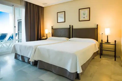 Monarque Sultán Aparthotel in Marbella — foto 7