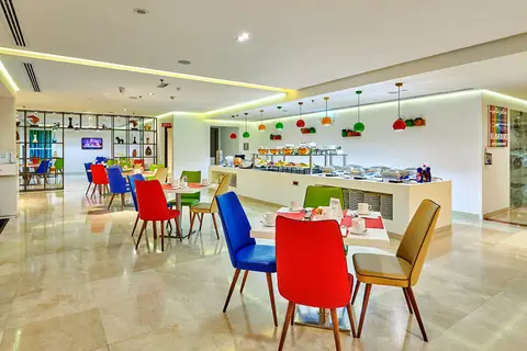 Ramada Hotel & Suites by Wyndham Dubai JBR in Dubai — foto 9