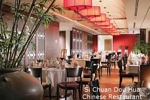 Grand Park City Hall in Singapore — foto 3