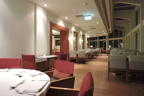 Old Palace Resort in Pool bar, foto 13