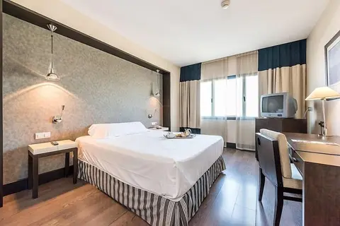 Hotel Mercader in Madrid — foto 14