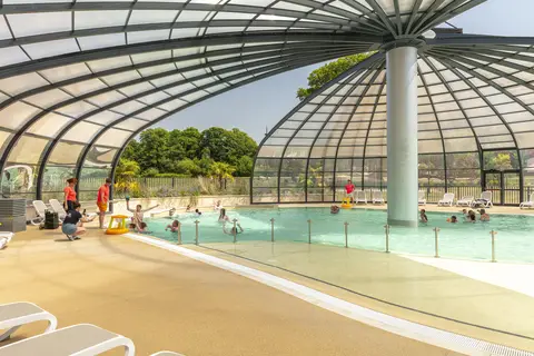 Camping Château La Forêt in Saint-Julien-des-Landes — foto 2