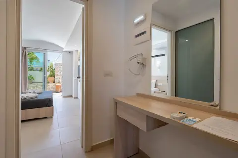 Bivalvia Beach Plus in Faliraki — foto 22