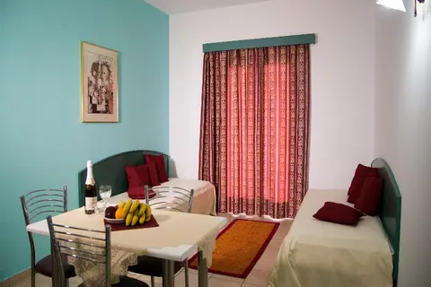 Theoni Apartment in Δημοτική Ενότητα Μαλίων — foto 3