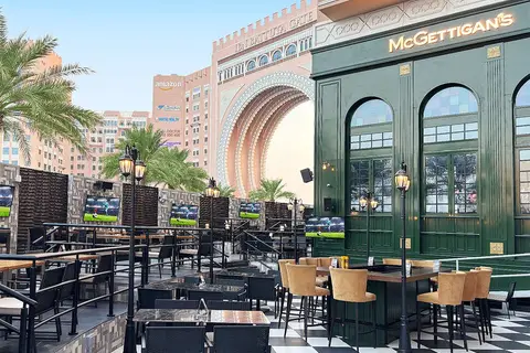 Oaks Ibn Battuta Gate Hotel Dubai in London Fish & Chips Ibn Battuta Mall — foto 6
