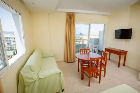 Tres Anclas Hotel in Playa de Gandia — foto 11