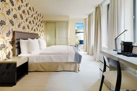 H10 Hotel Berlin Ku'damm in Berlijn — foto 2