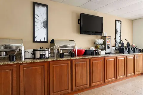 Ramada Pigeon Forge North in Pigeon Forge — foto 27