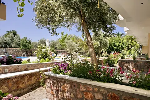 Fly & Go Sunset Hotel Lesbos in Petra Lesvos — foto 17