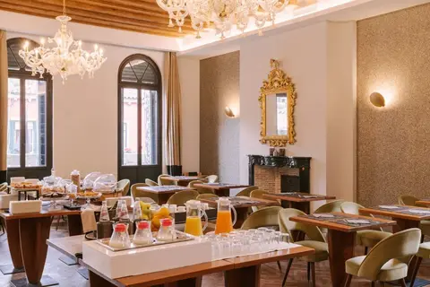 Ih Hotels Venezia Salute Palace in Venetië — foto 7