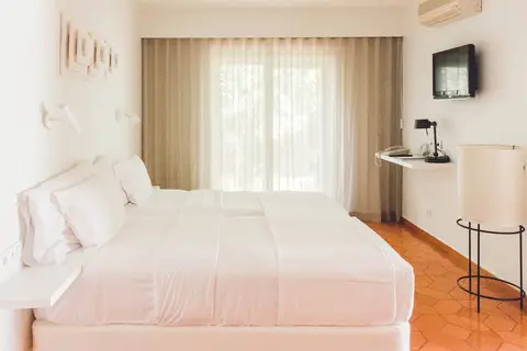 Costa d'Oiro Ambiance Village in Lagos — foto 11