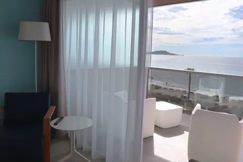 Radisson Blu Resort & Spa, Ajaccio Bay in Albitreccia, foto 17