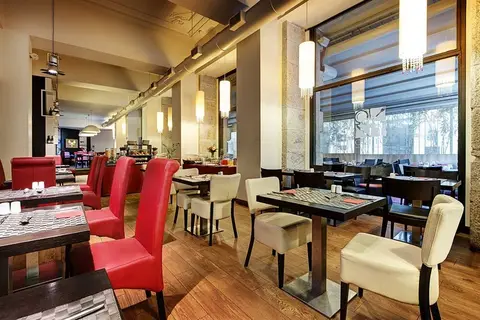 Dharma Luxury Hotel in Rome