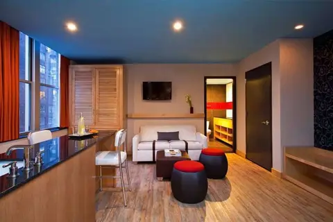 Tryp by Wyndham New York Times Square South in New York — foto 19