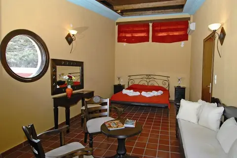 Kallisti Aparthotel in Ποτός — foto 2