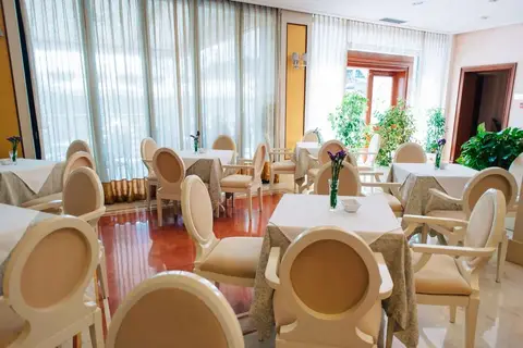 Sar Otel in Tirana, foto 6