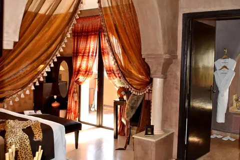 Riad Al Mendili Kasbah Private Resort & Spa in Sidi Abdallah Ghiat سيدي عبد الله غيات — foto 2